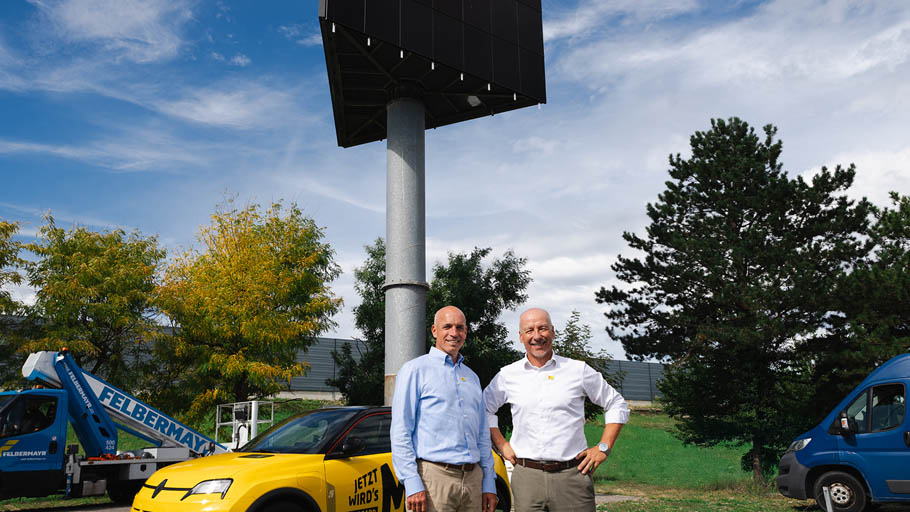 @ Alessandra Laurencik